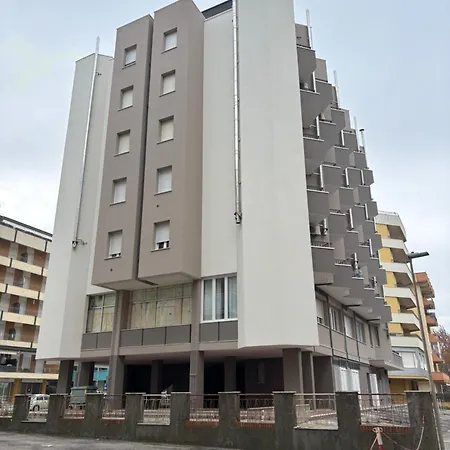 Bilocale Michelangelo Pochi Passi Dalla Spiaggia Daire